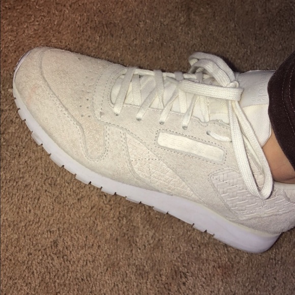 reebok off white sneakers